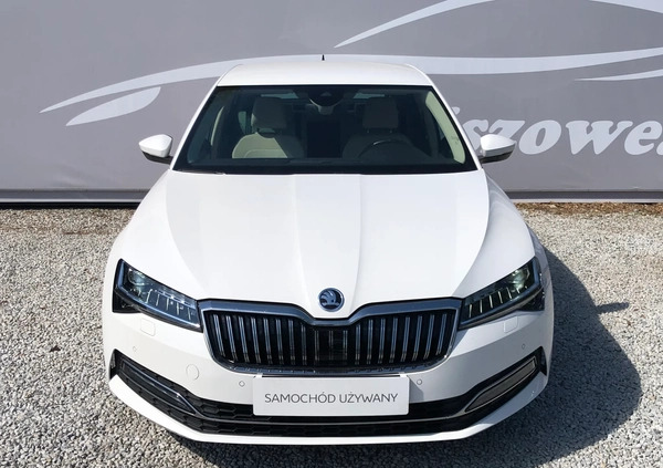 Skoda Superb cena 116999 przebieg: 64996, rok produkcji 2019 z Bytów małe 436